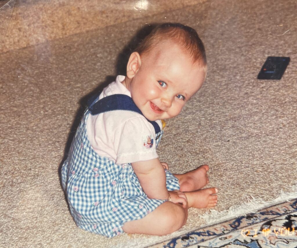Childhood photo — correct example